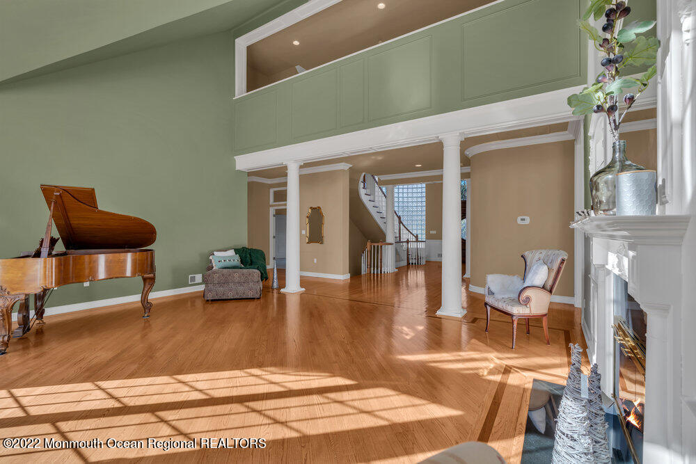 6 Shawnee Court Colts Neck, NJ 07722 - Photo 17 of 89 37