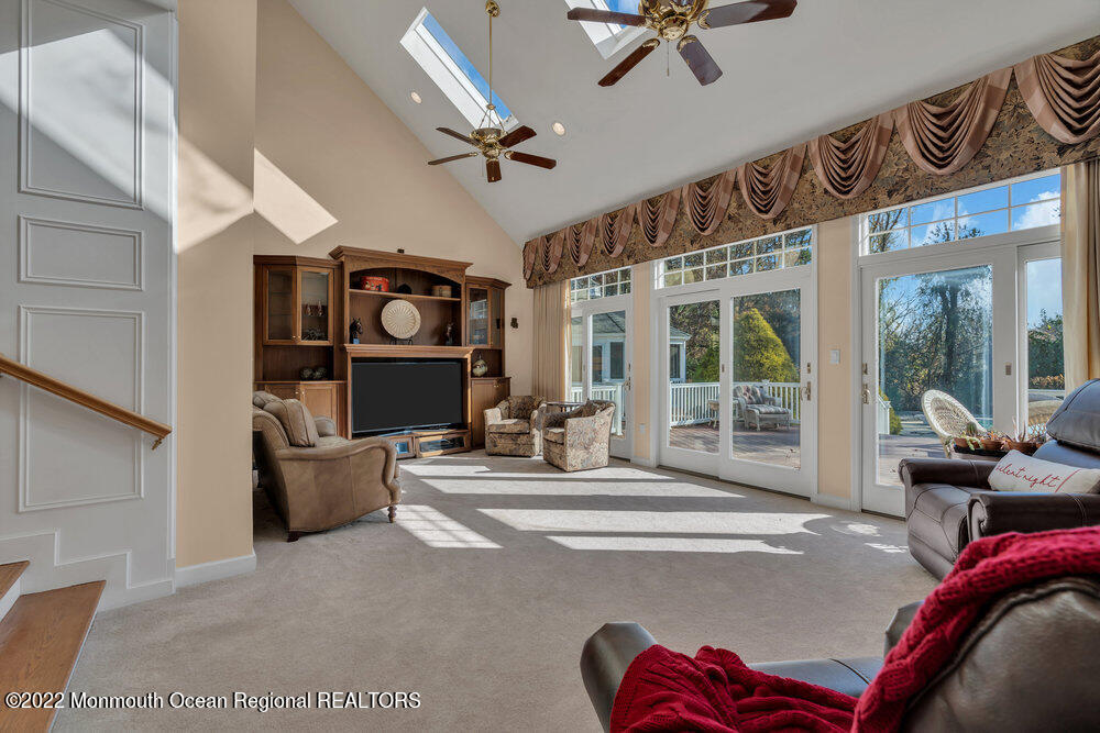 6 Shawnee Court Colts Neck, NJ 07722 - Photo 34 of 89 27