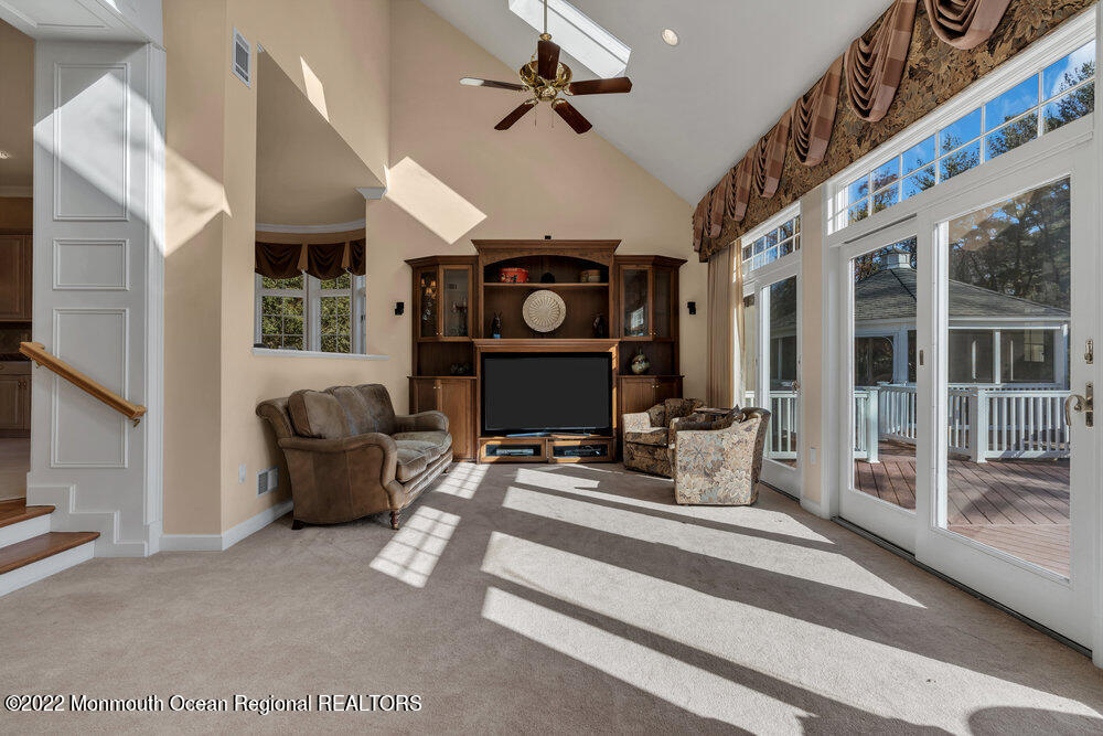 6 Shawnee Court Colts Neck, NJ 07722 - Photo 36 of 89 29