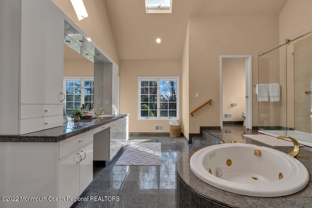 6 Shawnee Court Colts Neck, NJ 07722 - Photo 43 of 89 43