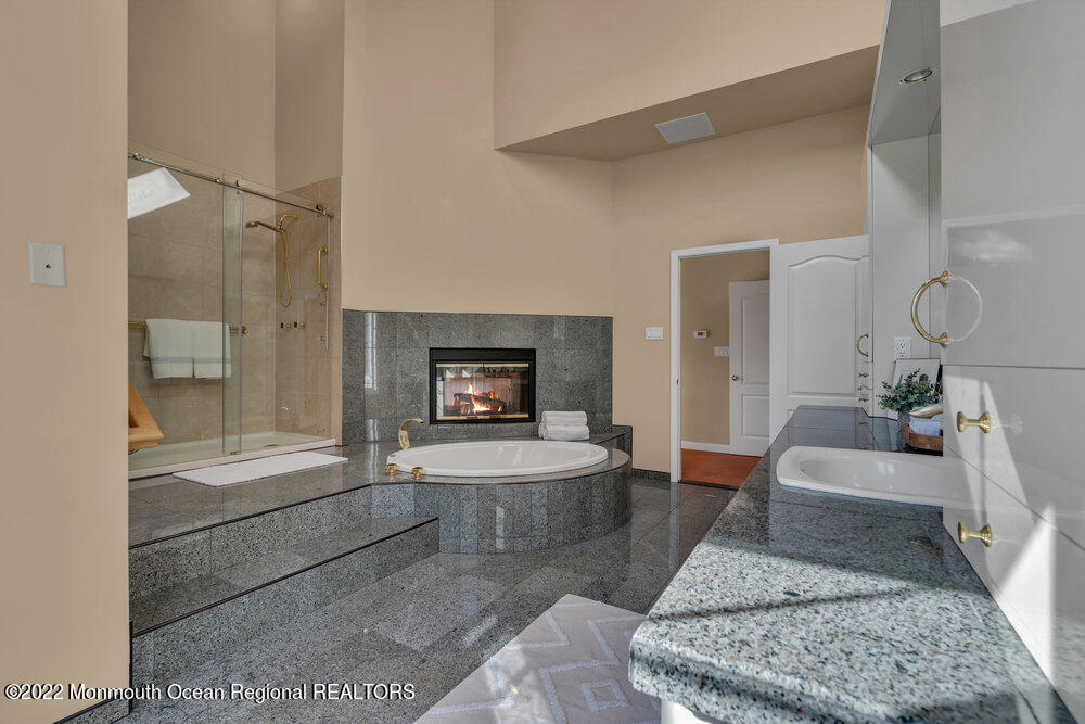 6 Shawnee Court Colts Neck, NJ 07722 - Photo 44 of 89 46