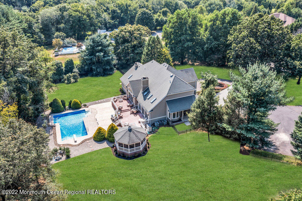 6 Shawnee Court Colts Neck, NJ 07722 - Photo 85 of 89 21