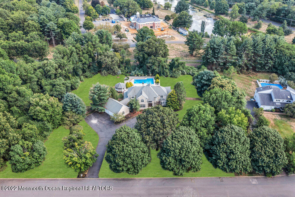 6 Shawnee Court Colts Neck, NJ 07722 - Photo 87 of 89 25