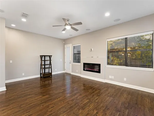 $3,800 | 1801 Annex Avenue, Unit 501, Dallas, TX 75204