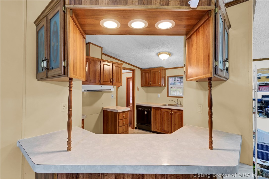 6705 Harrison Trail Northeast Georgetown, IN 47122 - Photo 11 of 42 Kitchen