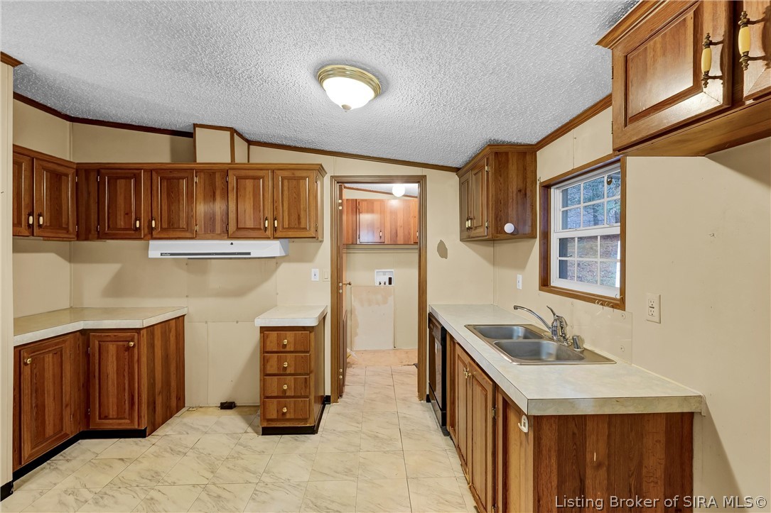 6705 Harrison Trail Northeast Georgetown, IN 47122 - Photo 12 of 42 Kitchen