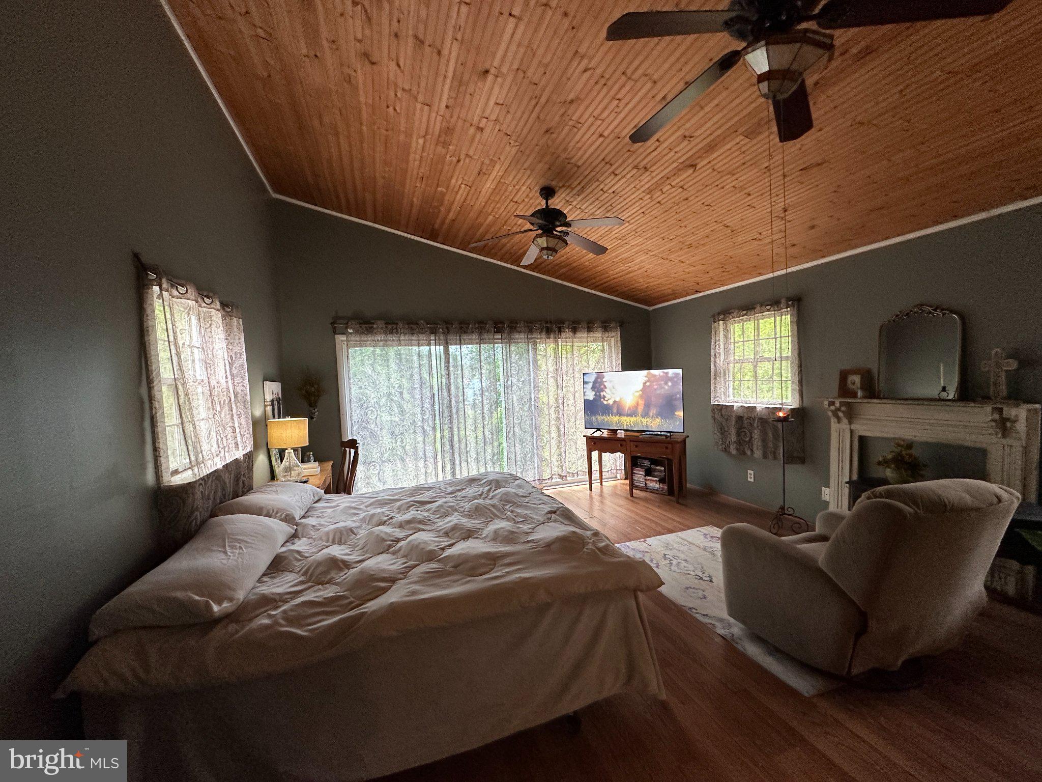 28403 Old Eden Road Eden, MD 21822 - Photo 40 of 46 a bedroom with furniture and a window
