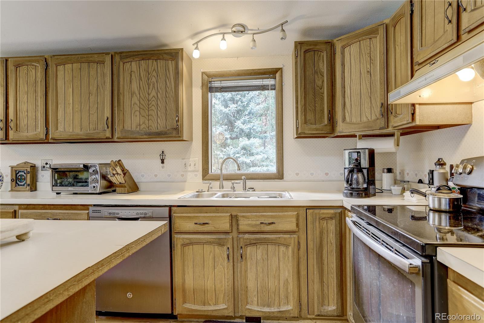27961 Columbine Road Evergreen, CO 80439 - Photo 12 of 25 Gallery Image 12