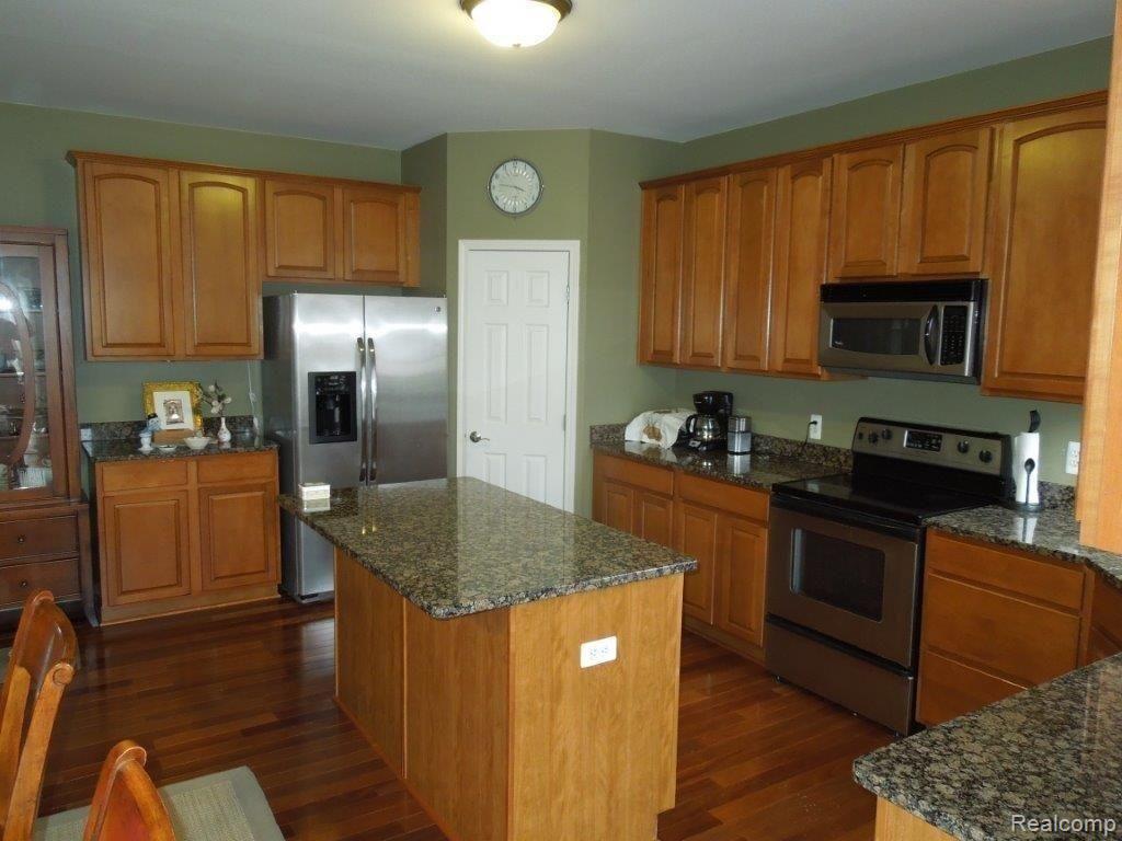 3525 Everett Drive Rochester Hills, MI 48307 - Photo 5 of 14