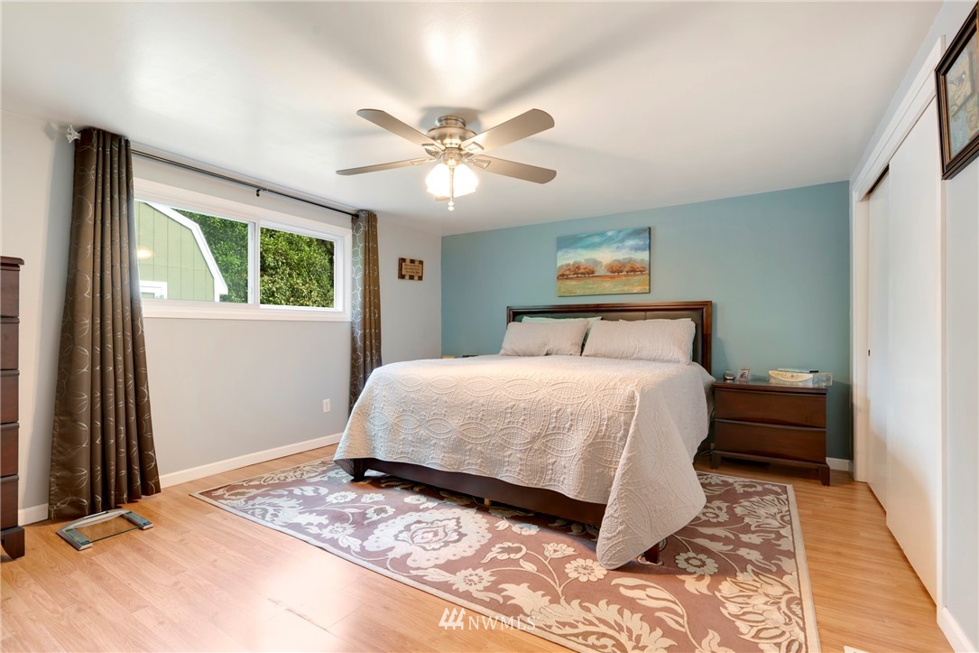 7204 South Langston Road Seattle, WA 98178 - Photo 6 of 11 Gallery Image 6