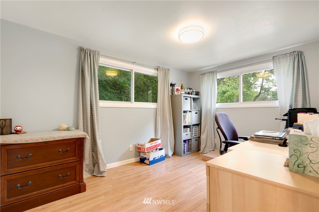 7204 South Langston Road Seattle, WA 98178 - Photo 8 of 11 Gallery Image 8