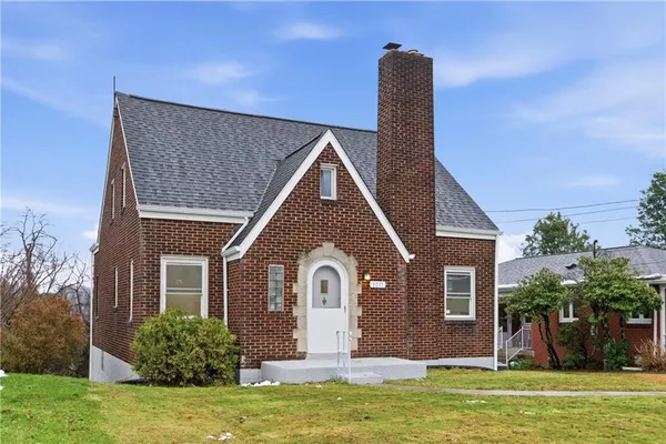 $250,000 | 1011 Taylor Street, North Versailles, PA 15137