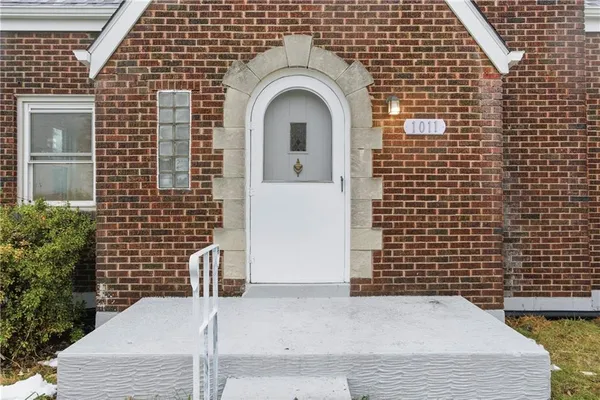 $250,000 | 1011 Taylor Street, North Versailles, PA 15137