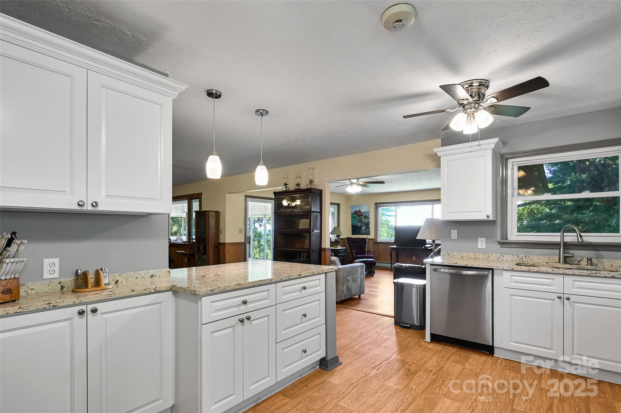 371 Heatherly Heights Road Saluda, NC 28773 - Photo 11 of 41