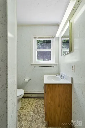 $500,000 | 371 Heatherly Heights Road, Saluda, NC 28773