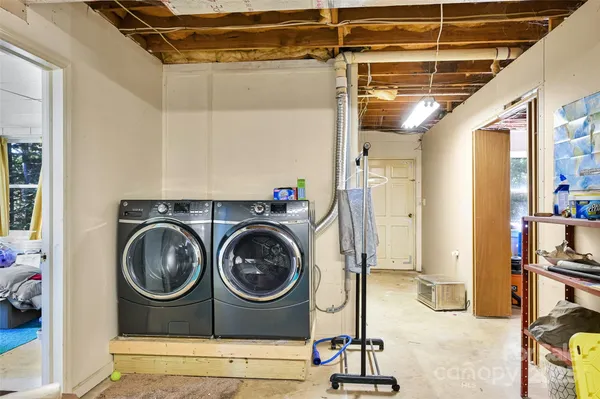 $500,000 | 371 Heatherly Heights Road, Saluda, NC 28773