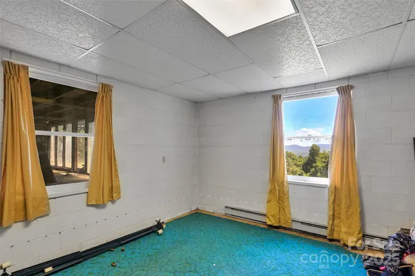 $500,000 | 371 Heatherly Heights Road, Saluda, NC 28773