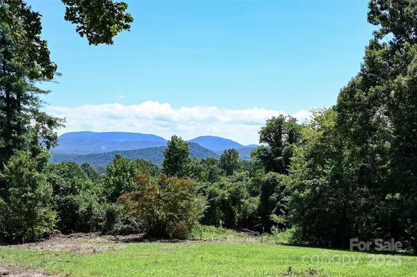 $500,000 | 371 Heatherly Heights Road, Saluda, NC 28773