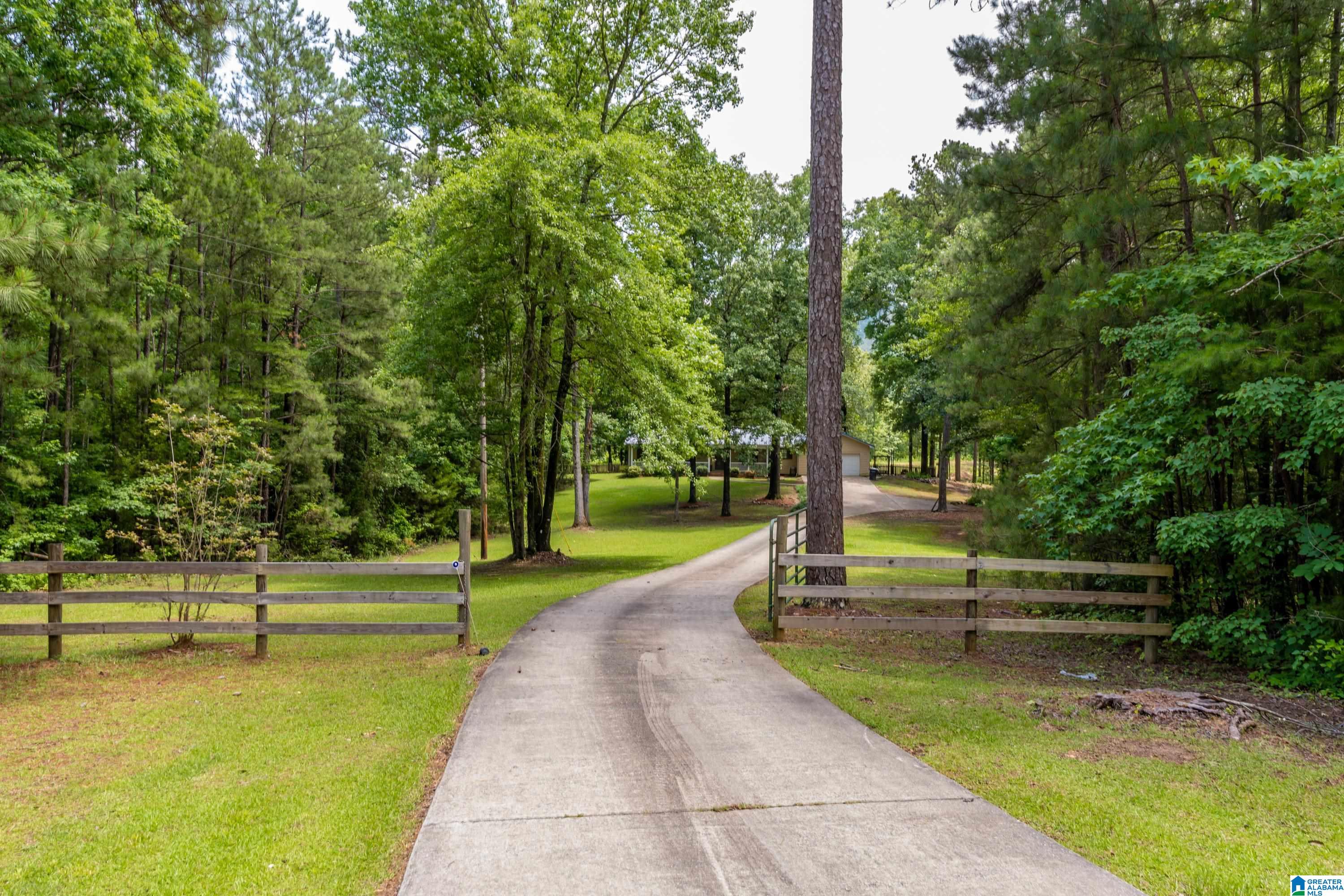 9160 Bear Creek Road Sterrett, AL 35147 - Photo 1 of 28