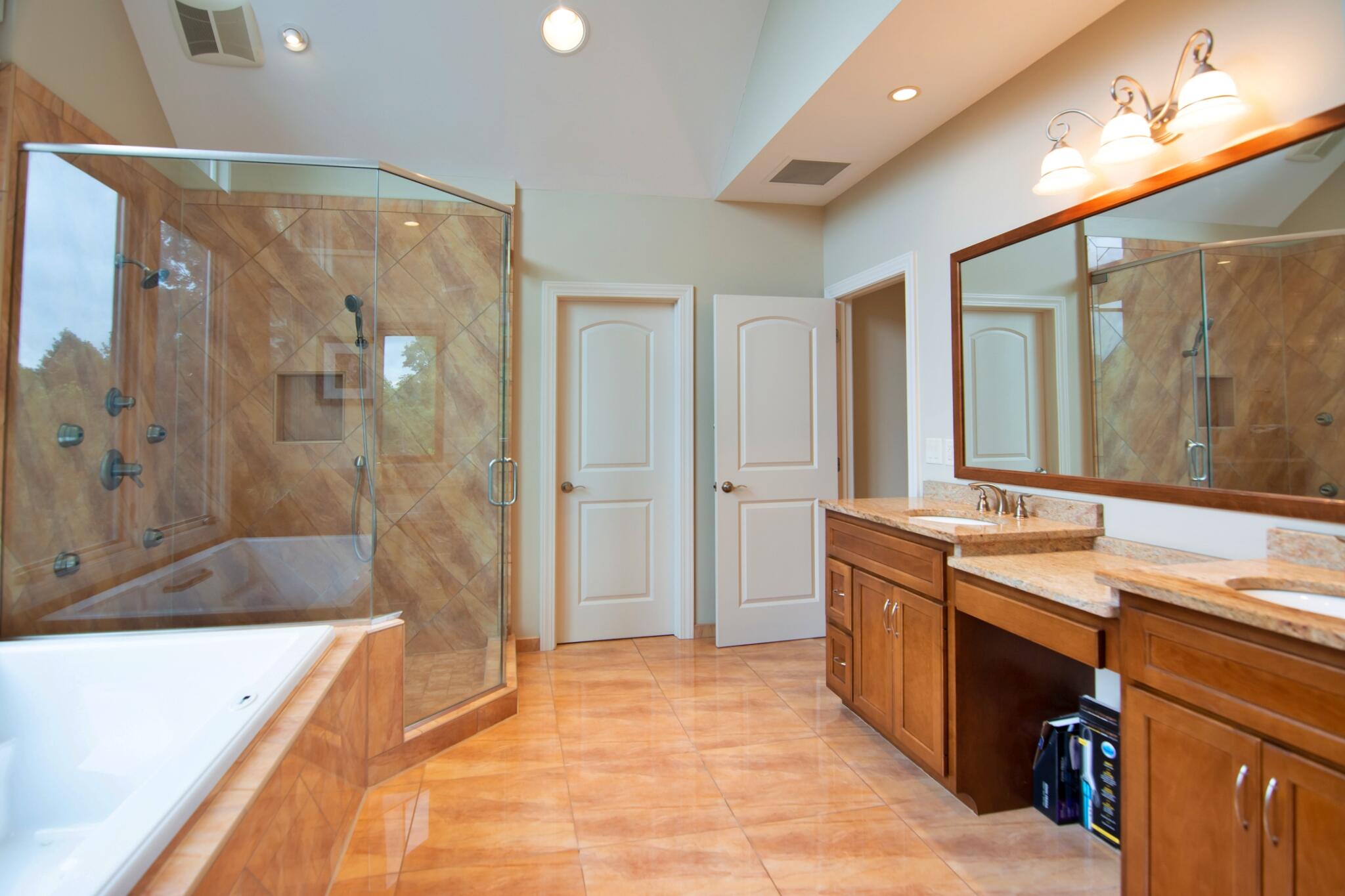 1347 Roaring Creek Road Dunlap, TN 37327 - Photo 20 of 89 Master Bath
