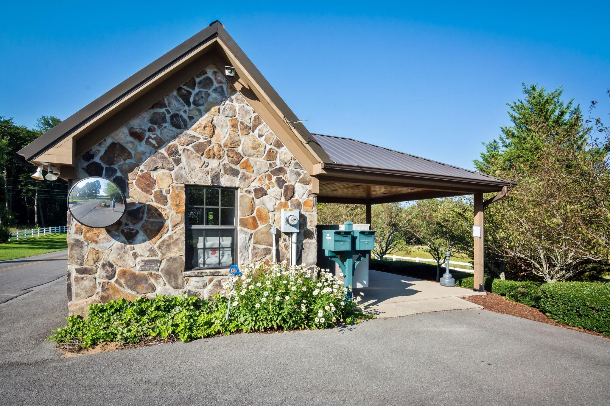 1347 Roaring Creek Road Dunlap, TN 37327 - Photo 88 of 89 Gatehouse 2