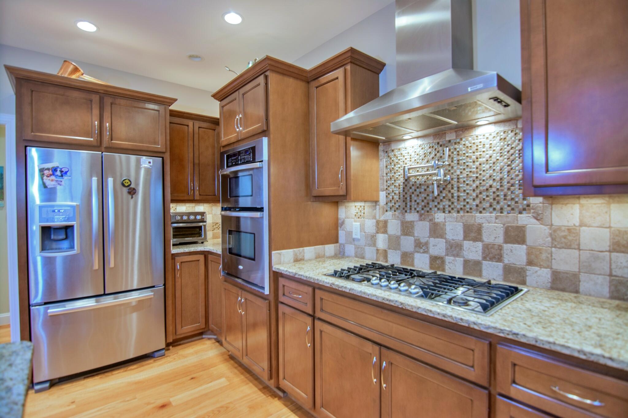 1347 Roaring Creek Road Dunlap, TN 37327 - Photo 9 of 89 Kitchen Range