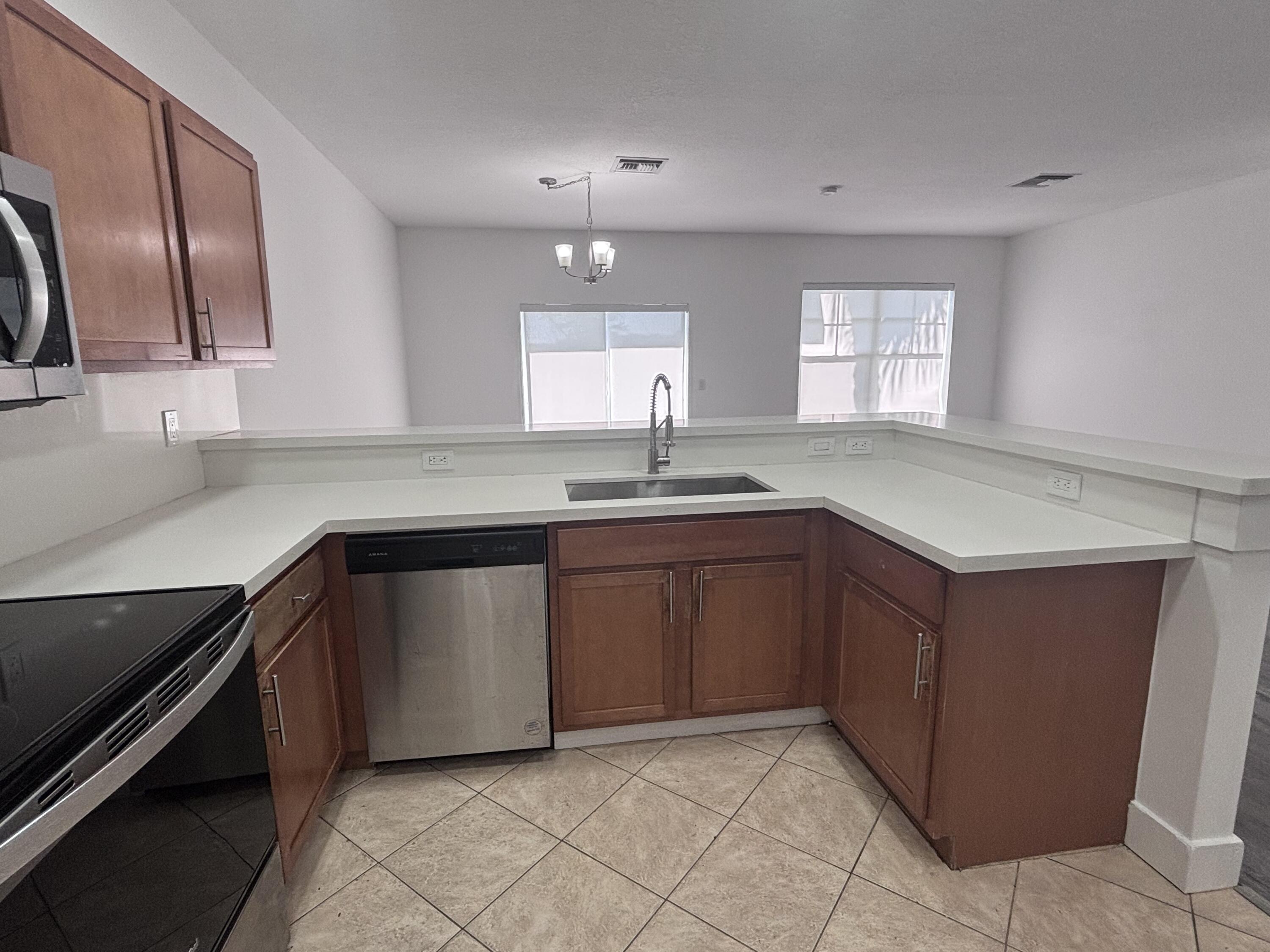 3904 Sabal Way Fort Pierce, FL 34981 - Photo 5 of 8 IMG_7820