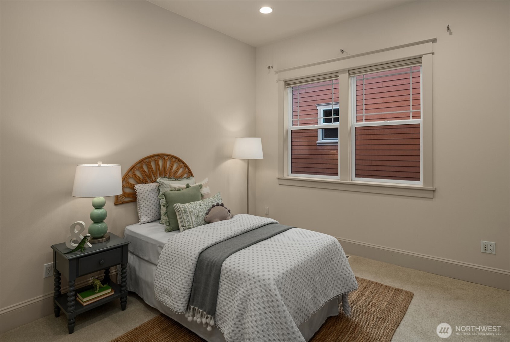 3655 Northeast 73rd Street Seattle, WA 98115 - Photo 24 of 40