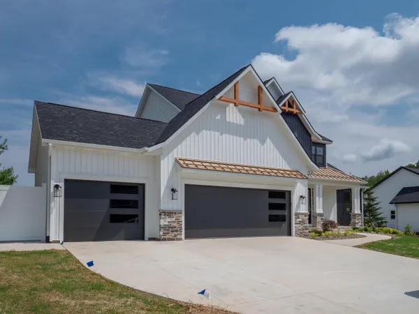$874,000 | 8090 West PQ Avenue, Kalamazoo, MI 49009