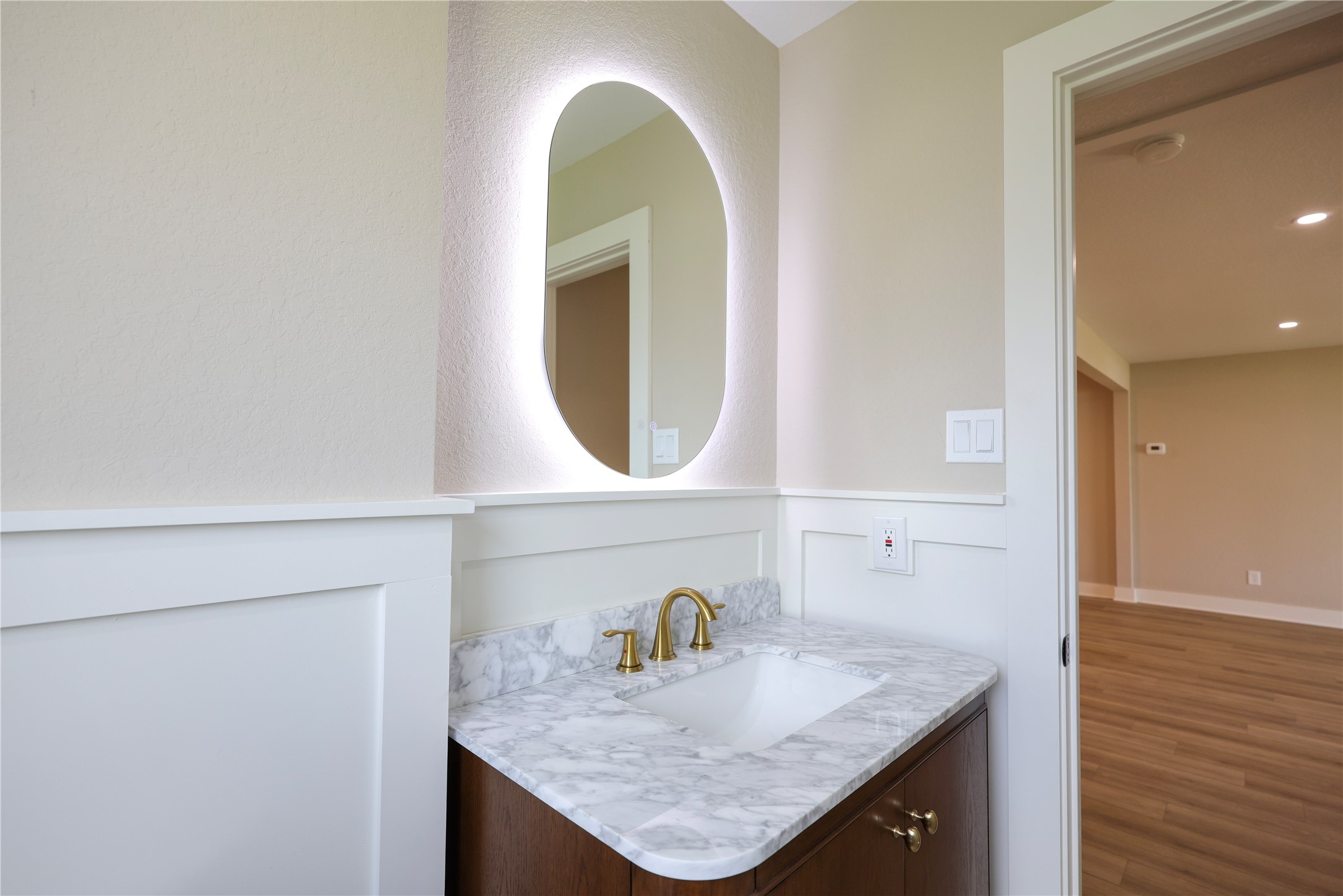 136 Talisman Street Lake Jackson, TX 77566 - Photo 20 of 27