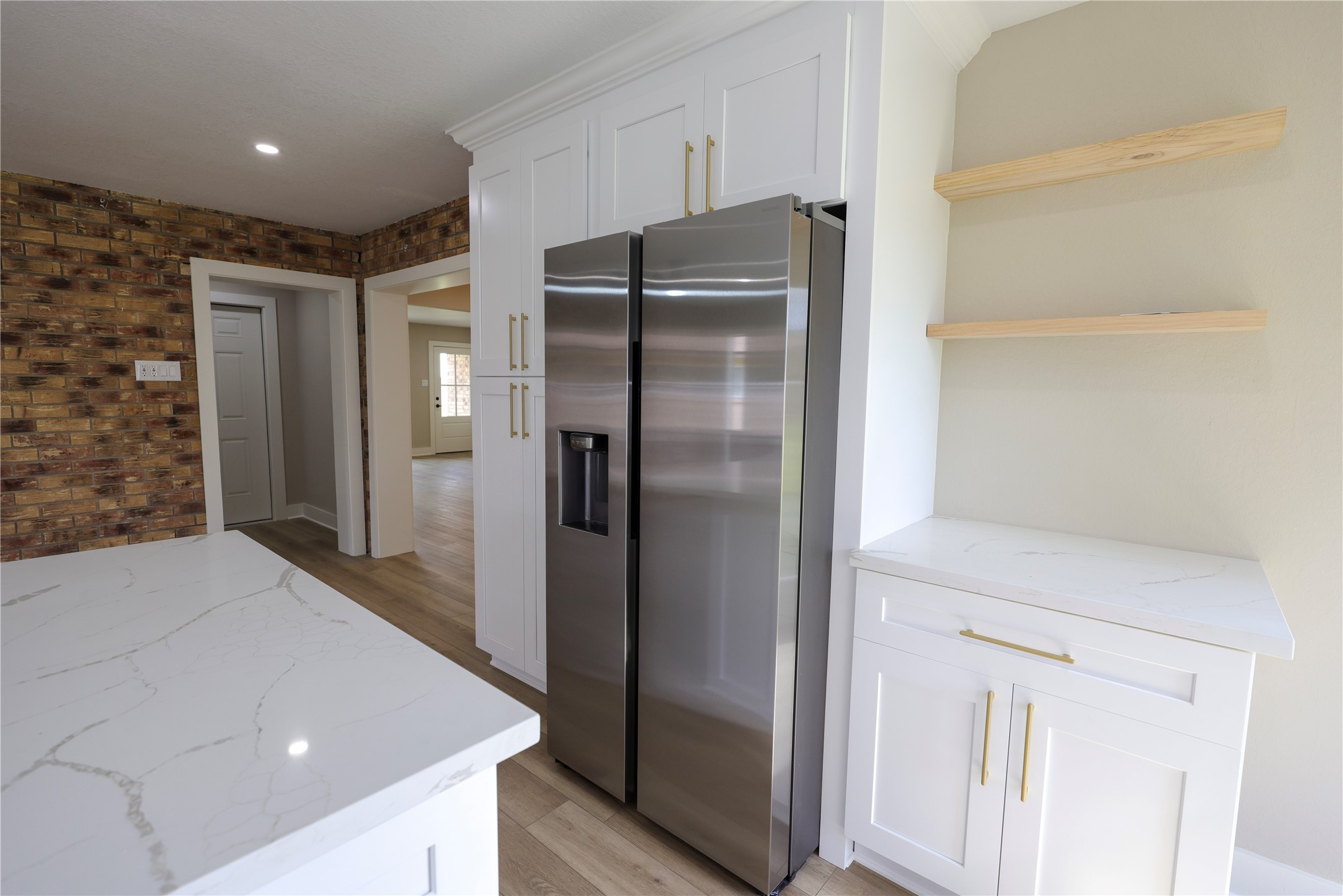 136 Talisman Street Lake Jackson, TX 77566 - Photo 23 of 27