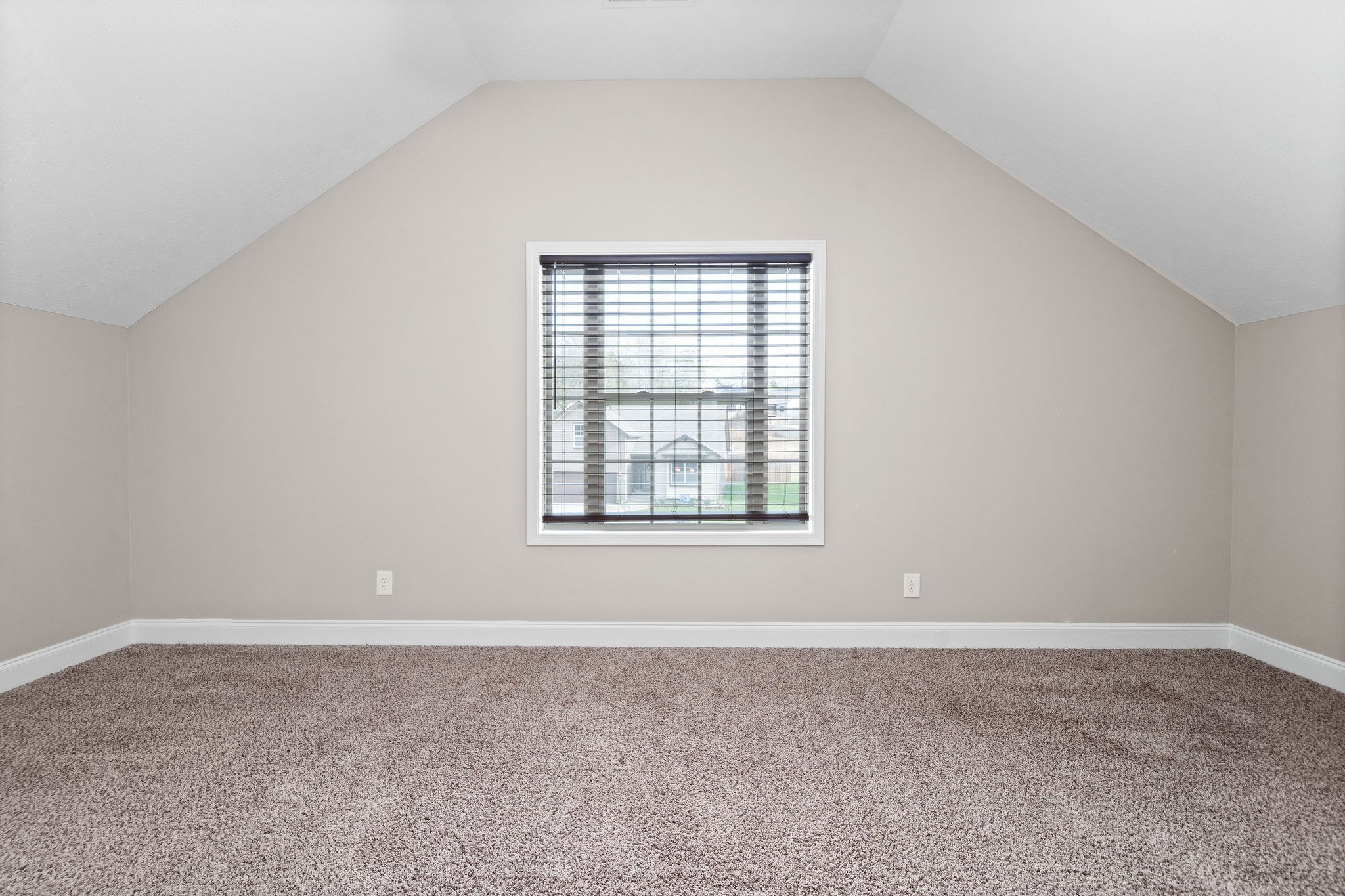 1709 Rains Road Clarksville, TN 37042 - Photo 23 of 27 Gallery Image 23
