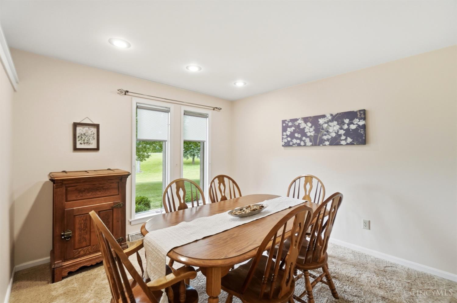 1460 Ebenezer Road Cincinnati, OH 45233 - Photo 15 of 61