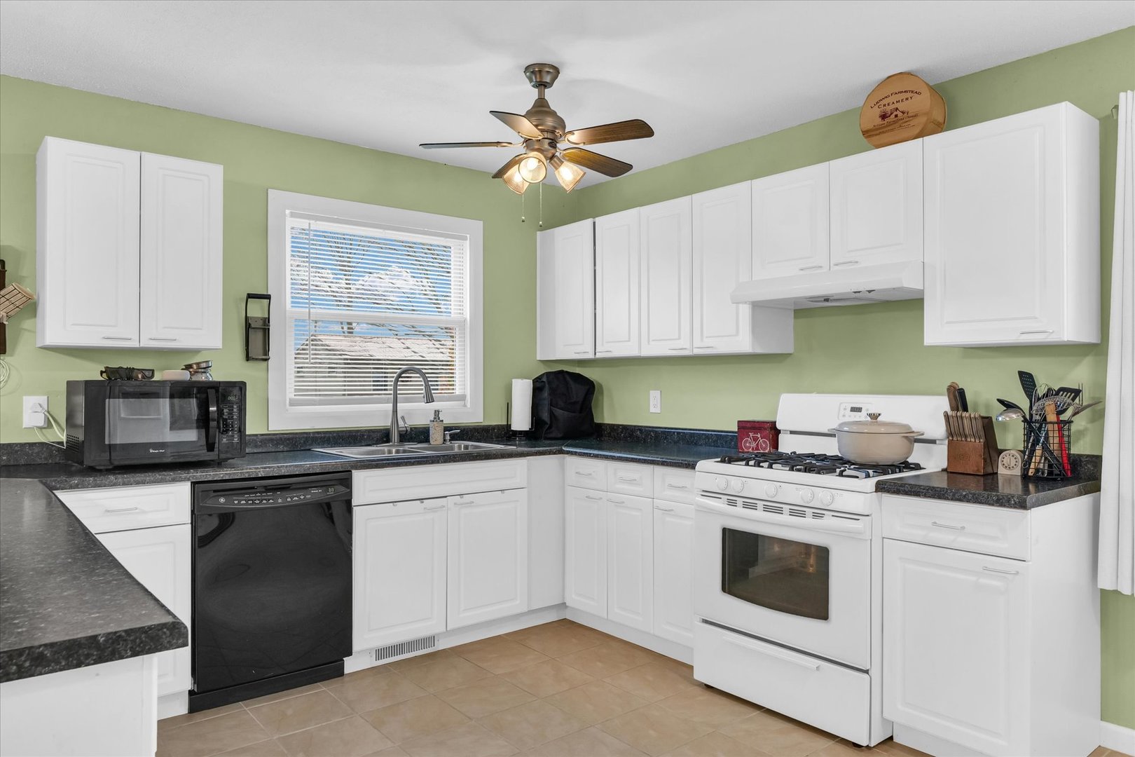 409 West Broadway Ogden, IL 61859 - Photo 13 of 33