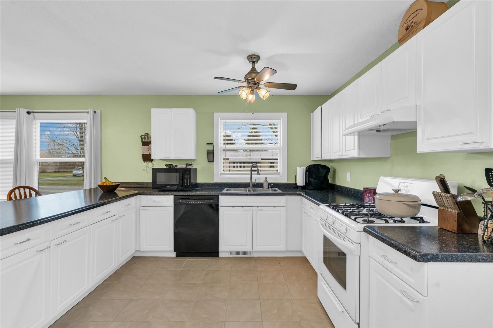 409 West Broadway Ogden, IL 61859 - Photo 14 of 33