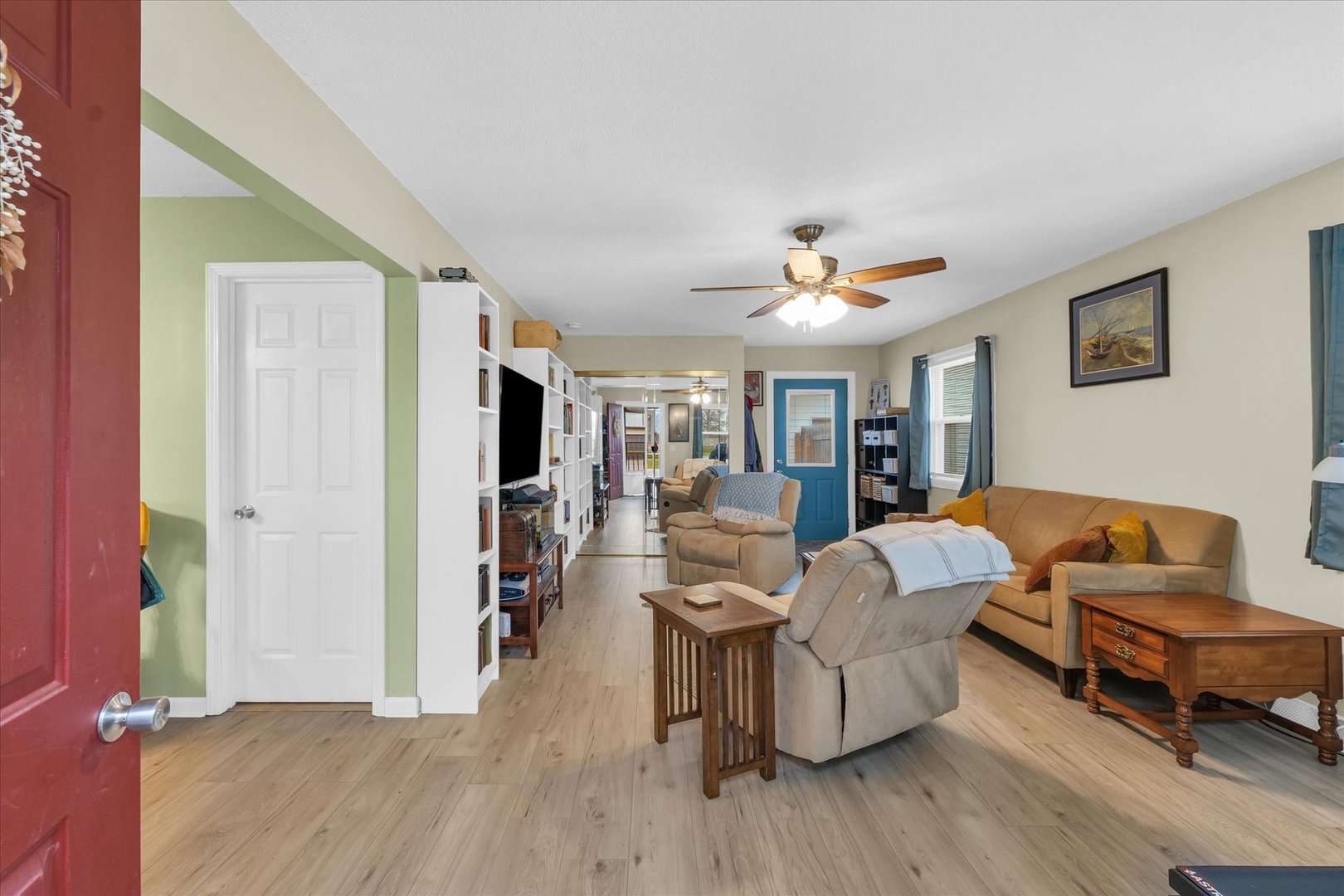 409 West Broadway Ogden, IL 61859 - Photo 4 of 33