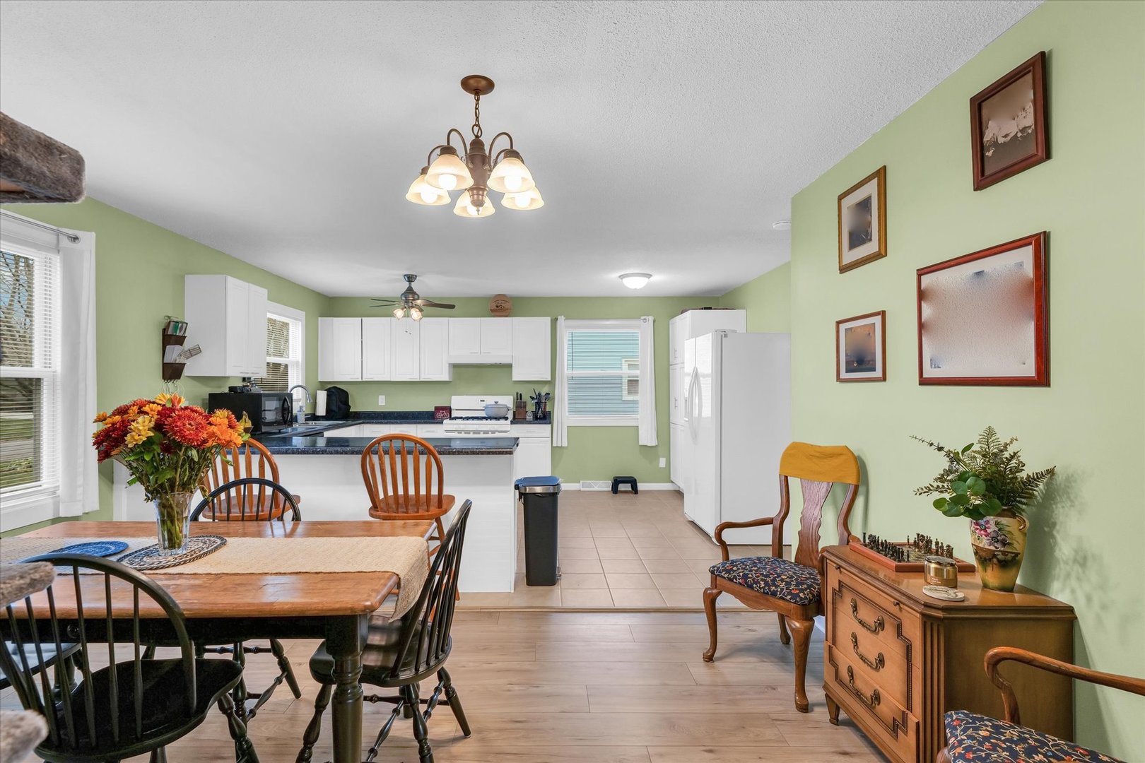 409 West Broadway Ogden, IL 61859 - Photo 9 of 33