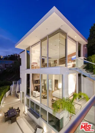 $6,500,000 | 9274 Sierra Mar Drive, Los Angeles, CA 90069