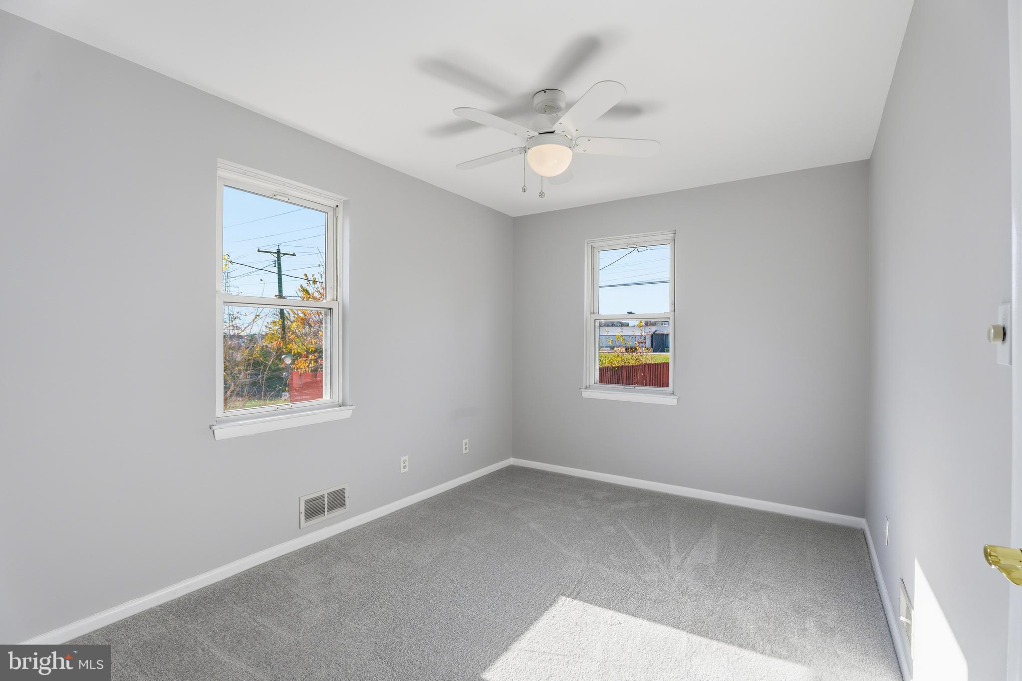 2606 Plainfield Road Baltimore, MD 21222 - Photo 16 of 31