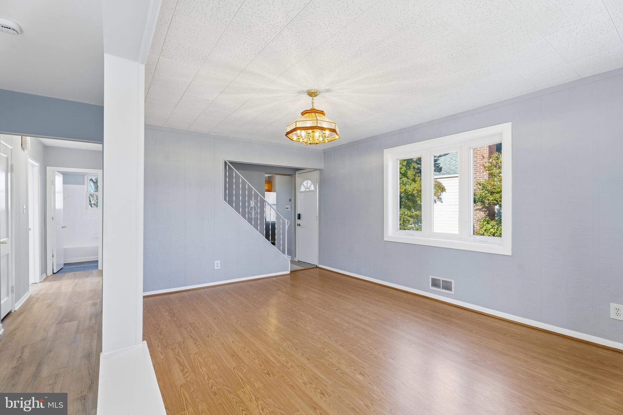 2606 Plainfield Road Baltimore, MD 21222 - Photo 8 of 31