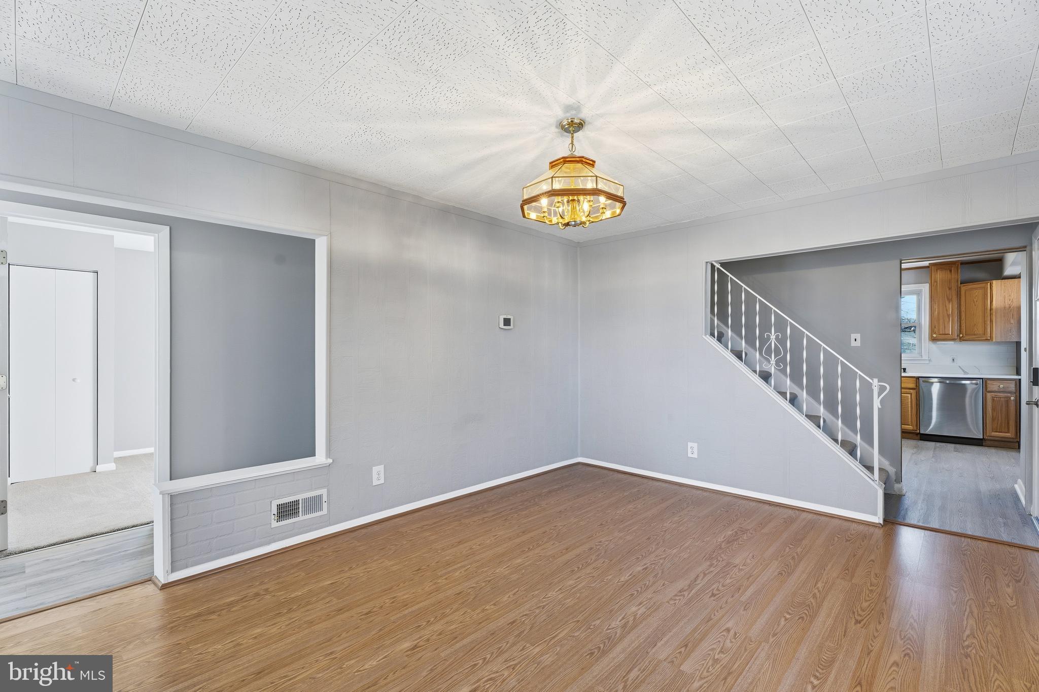 2606 Plainfield Road Baltimore, MD 21222 - Photo 9 of 31