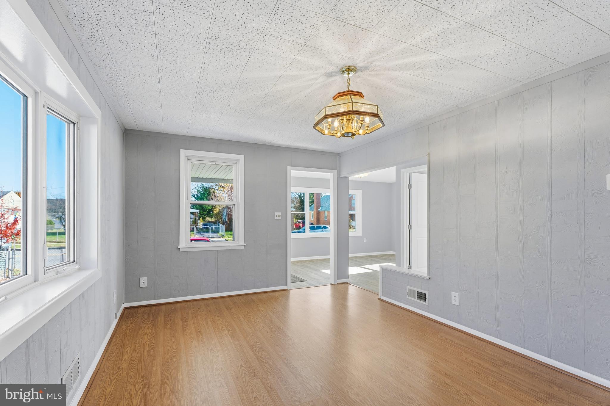 2606 Plainfield Road Baltimore, MD 21222 - Photo 10 of 31