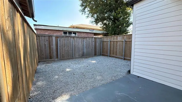 $2,000 | 4513 Lefkoe Street, Unit B, Metairie, LA 70006