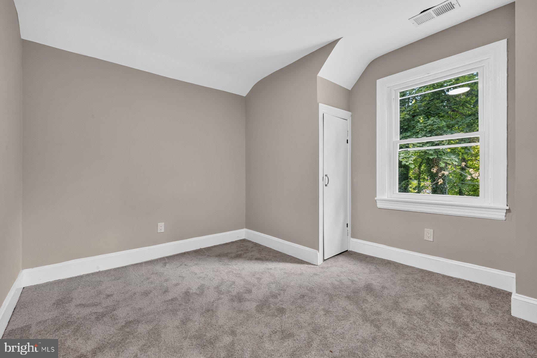 25546 Military Road Cascade, MD 21719 - Photo 22 of 43 Bed 2