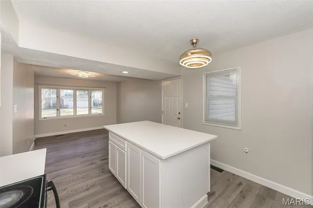 $2,800 | 2285 Hill House Road, Chesterfield, MO 63017