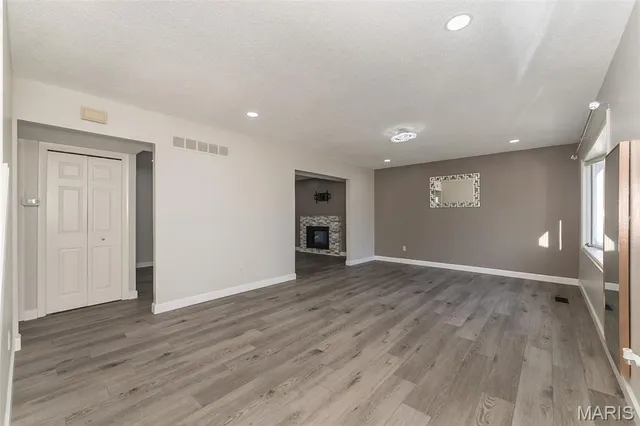 $2,800 | 2285 Hill House Road, Chesterfield, MO 63017