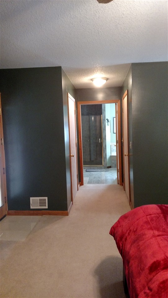 1723 North Shepherd Road Mount Pleasant, MI 48858 - Photo 32 of 50 1828893-31.JPG