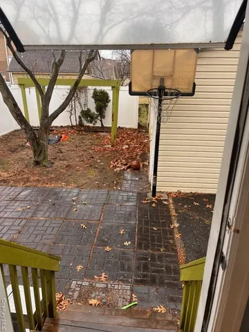 $3,000 | 49 Manor Road, Valley Stream, NY 11580