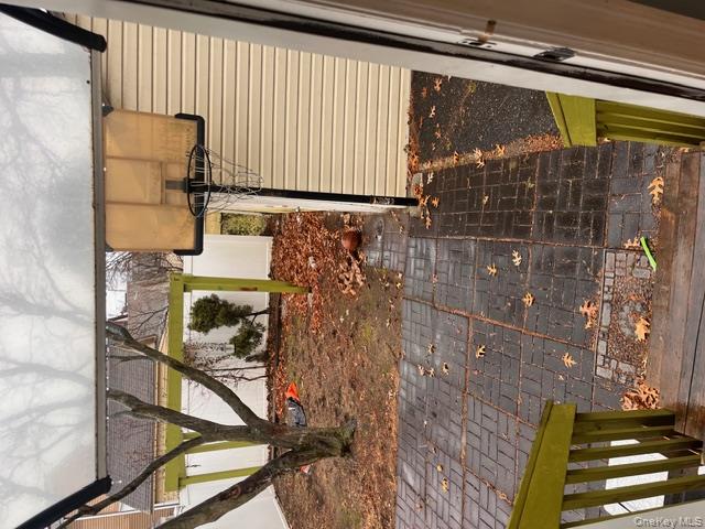 49 East Valley Stream Boulevard Valley Stream, NY 11580 - Photo 13 of 18