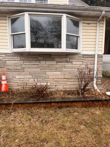 $3,000 | 49 Manor Road, Valley Stream, NY 11580